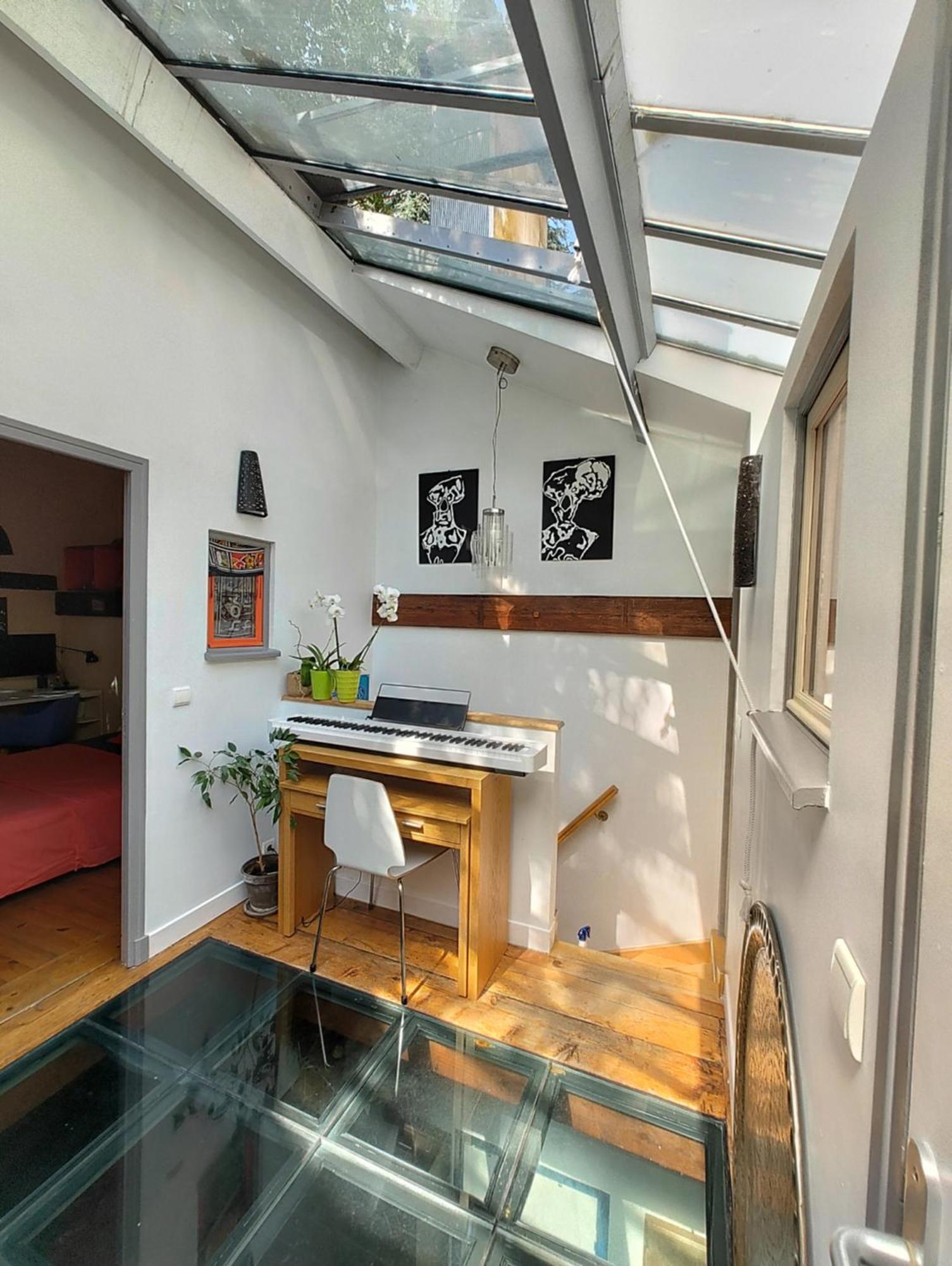 Вилла Atelier D'Artiste - Loft With Garden Center Of Париж Экстерьер фото